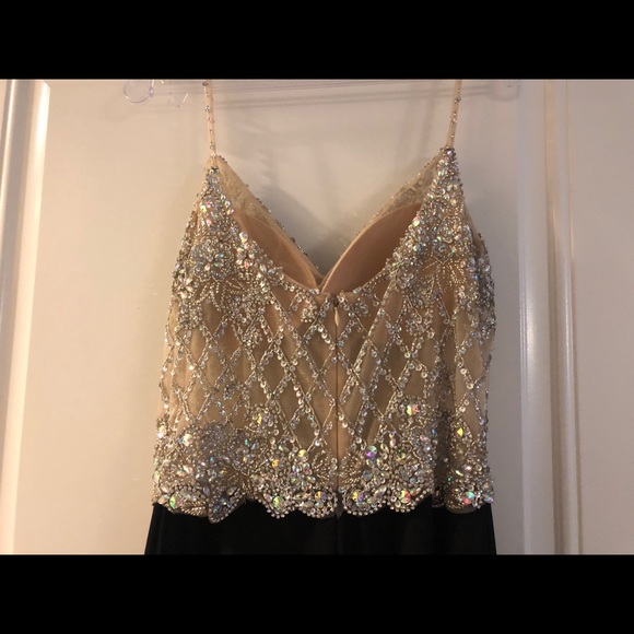 Prom dress - Picture 3 of 6